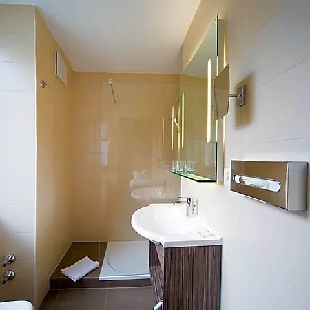 Hotel Le Petit Charme-inn 2*