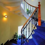Le Petit Charme-inn Hotel 2*